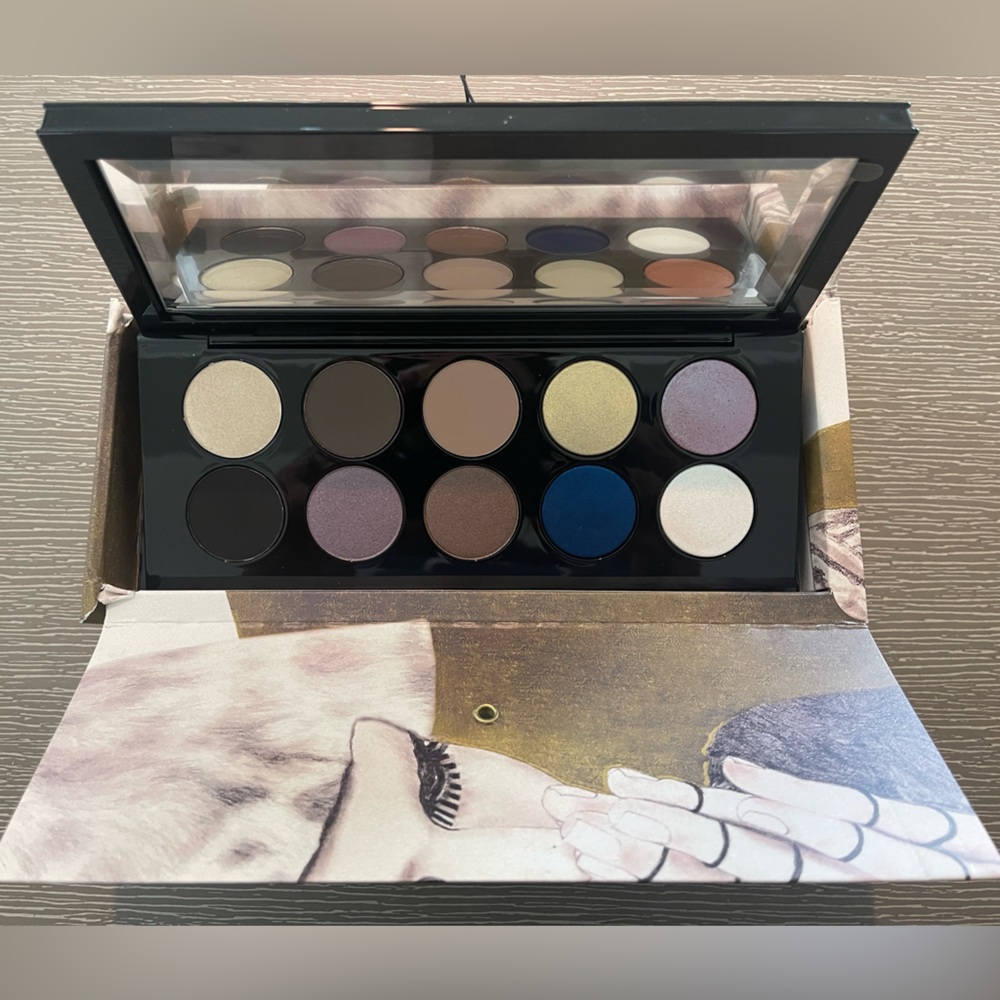 Pat McGrath Mothership 1 Subliminal eyeshadow palette
